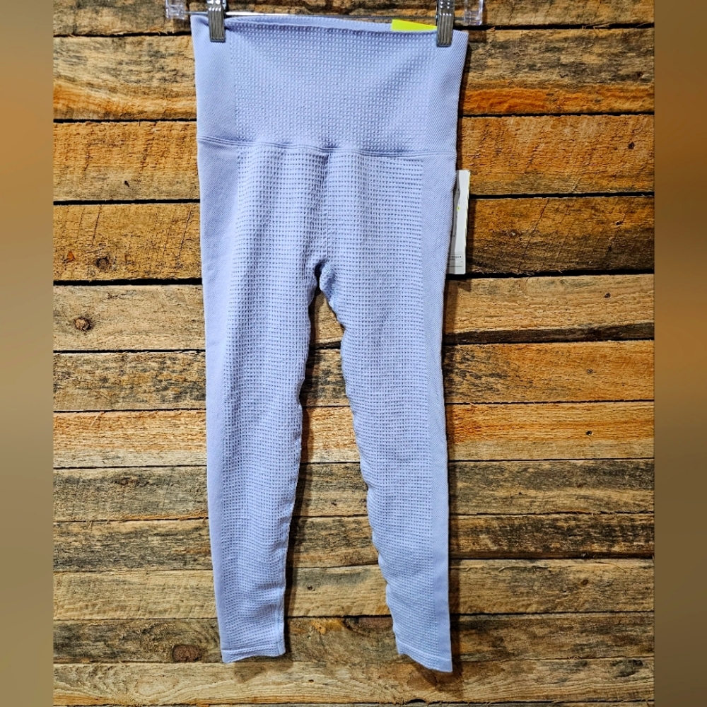 NWT Size Small lavender high rise legging by all‎ in motion